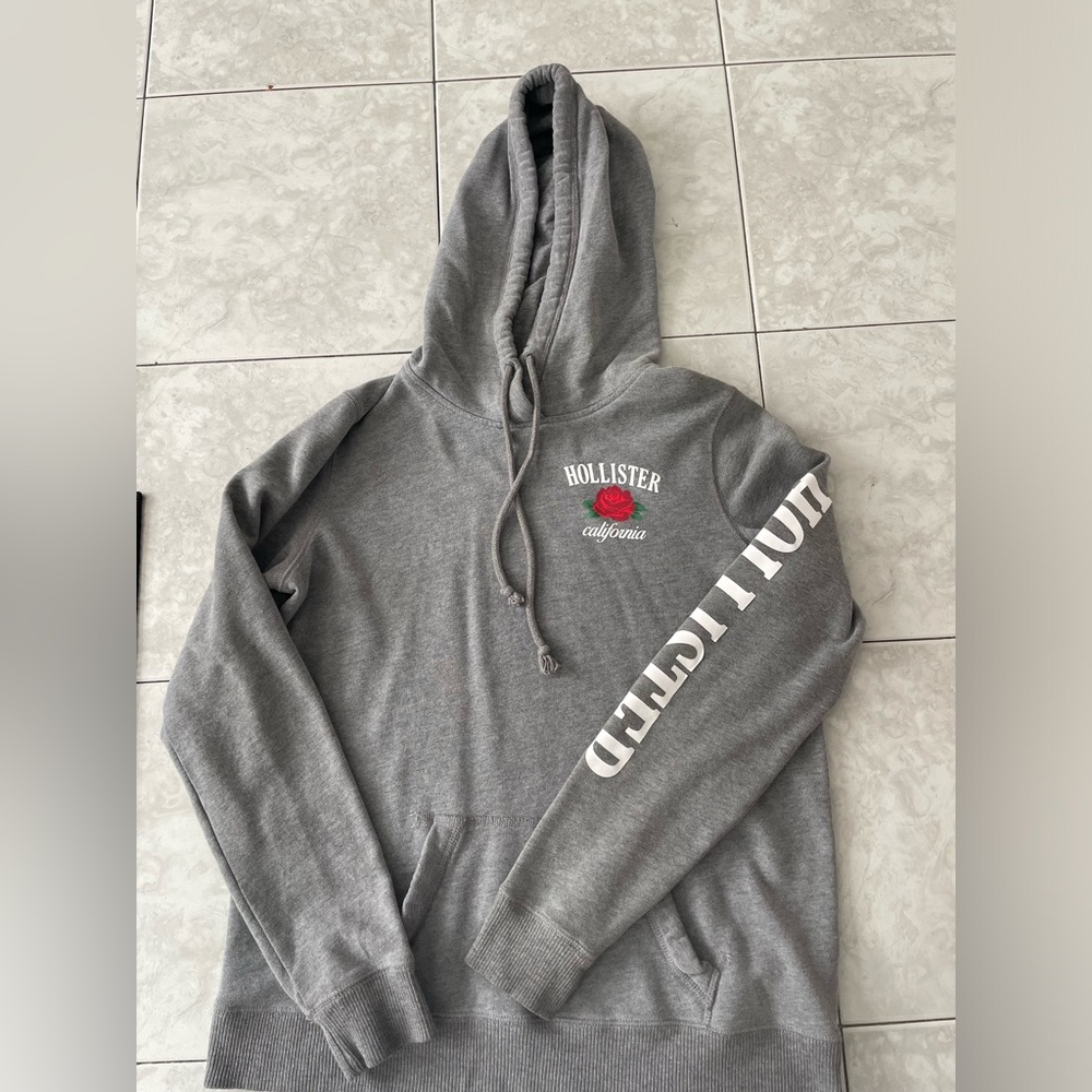 Size small grey Hollister hoodie